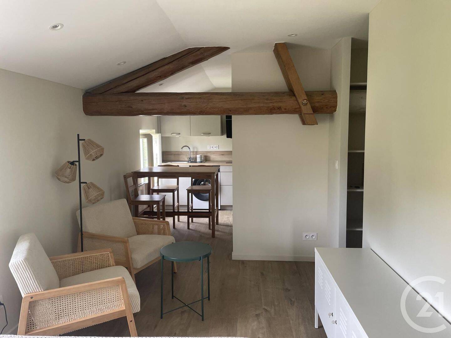 Appartement 1 pièce 25 m² · à Saint-Didier-au-Mont-d'Or · 24,7 m² · 800 €/mois