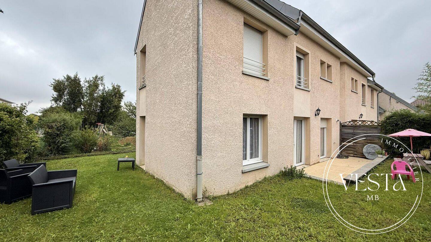 Maison 8 pièces 165 m² · à Dijon · 165,4 m² · 445 000 €