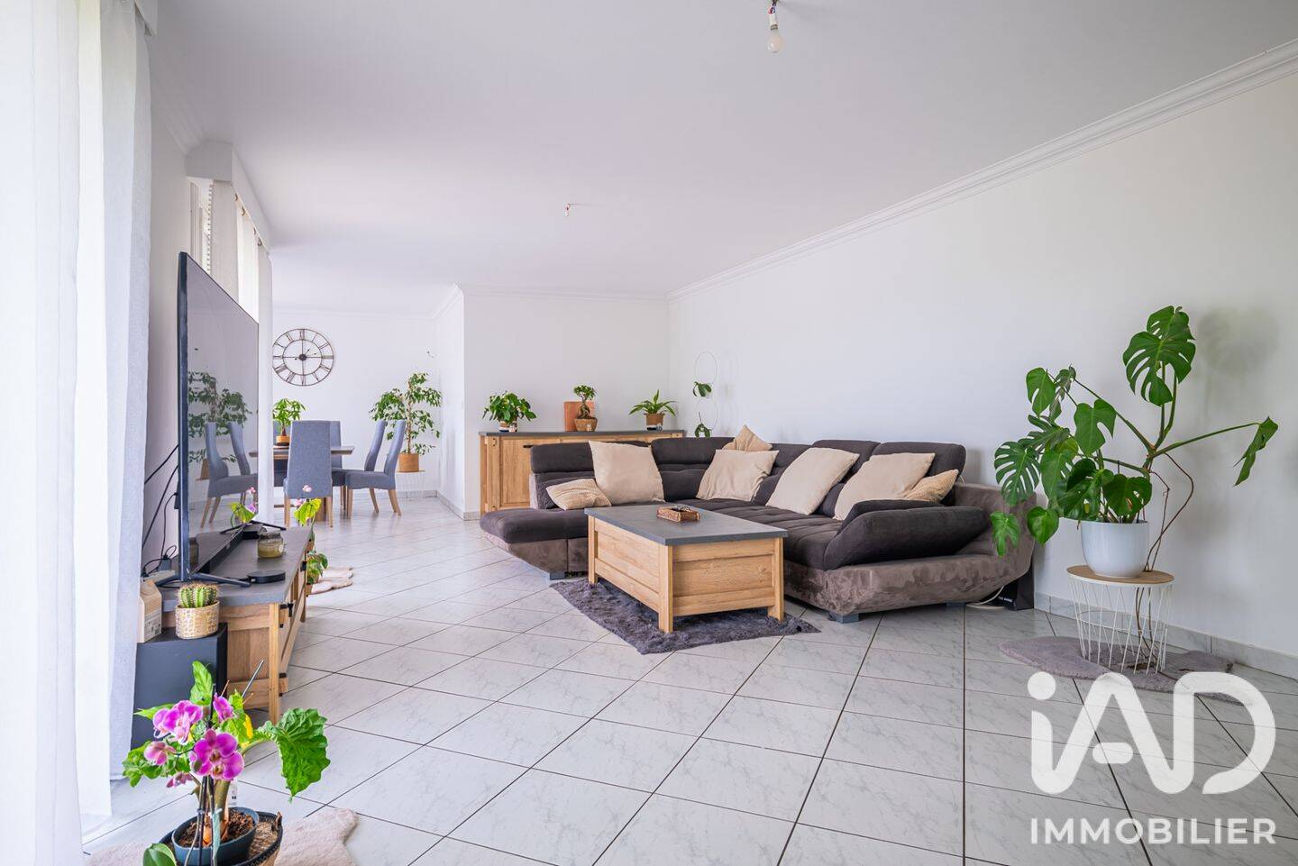 Maison 10 pièces 214 m² · à Arnage · 214 m² · 321 000 €