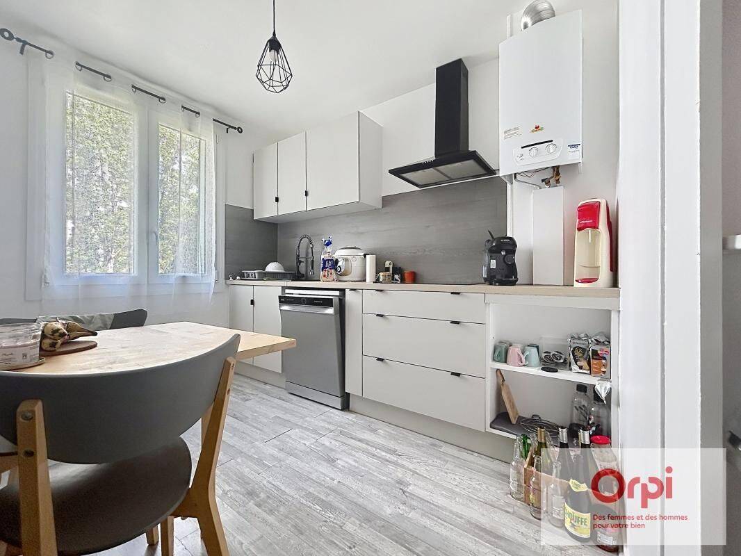 Appartement 3 pièces 67 m² · à Montluçon · 67 m² · 600 €