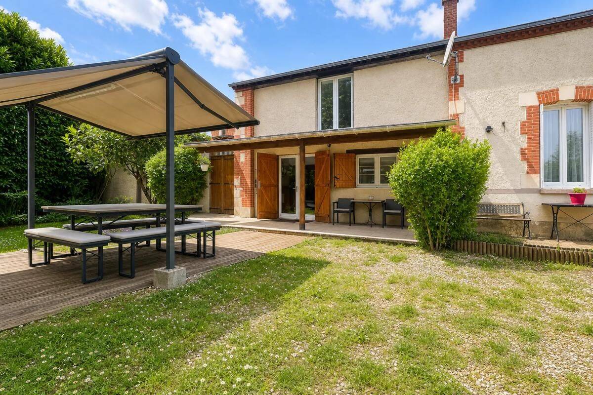 Maison 8 pièces 201 m² · à Auxy · 201 m² · 199 000 €
