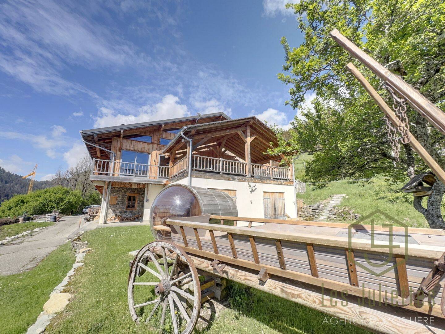 Maison 13 pièces 424 m² · à La Côte-d'Arbroz · 424,1 m² · 1 725 000 €