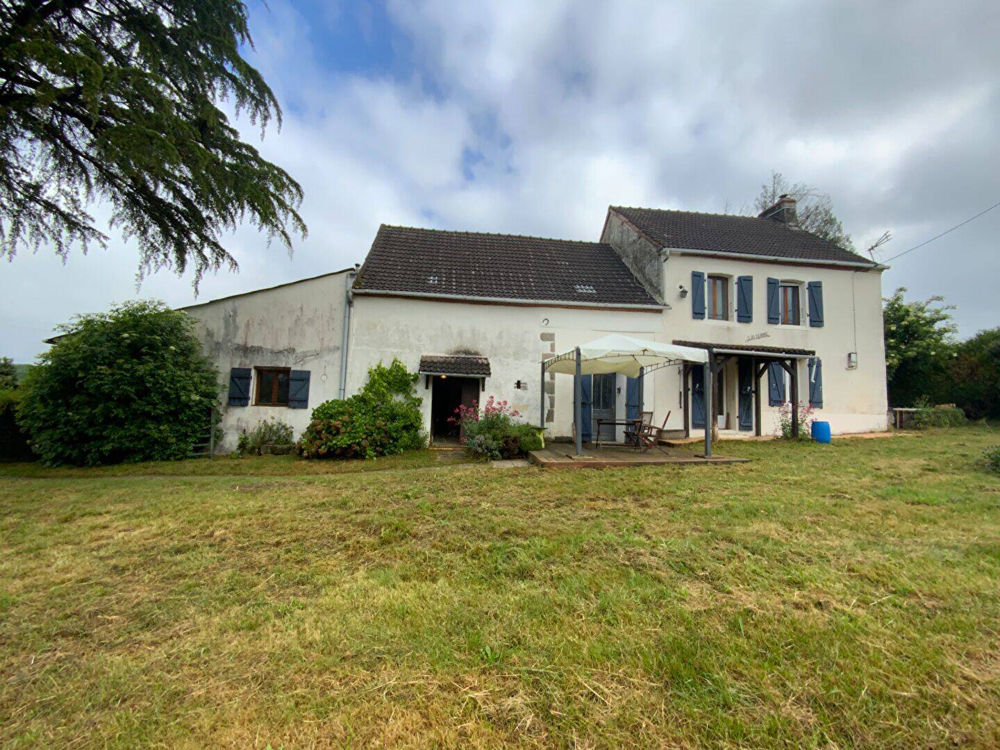 Maison 5 pièces 110 m² · à Nouziers · 110 m² · 105 000 €