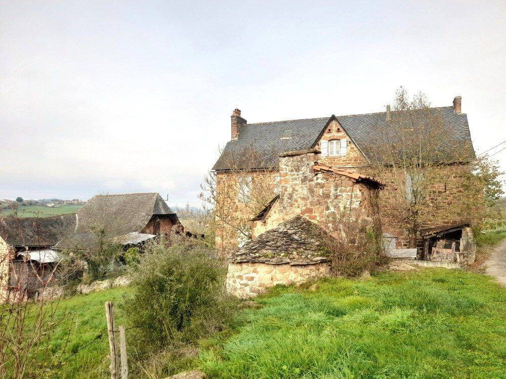 Maison 5 pièces 105 m² · à Conques-en-Rouergue · 104,5 m² · 80 000 €