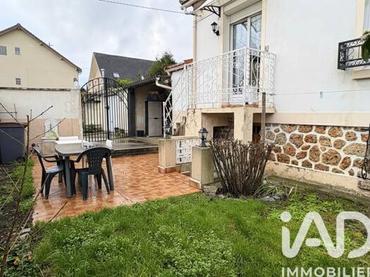 Maison à vendre 230 000 € 2 pièces 1 chambre 50 m² 110 m² de terrain Coteaux-Felifeu Argenteuil 95100
