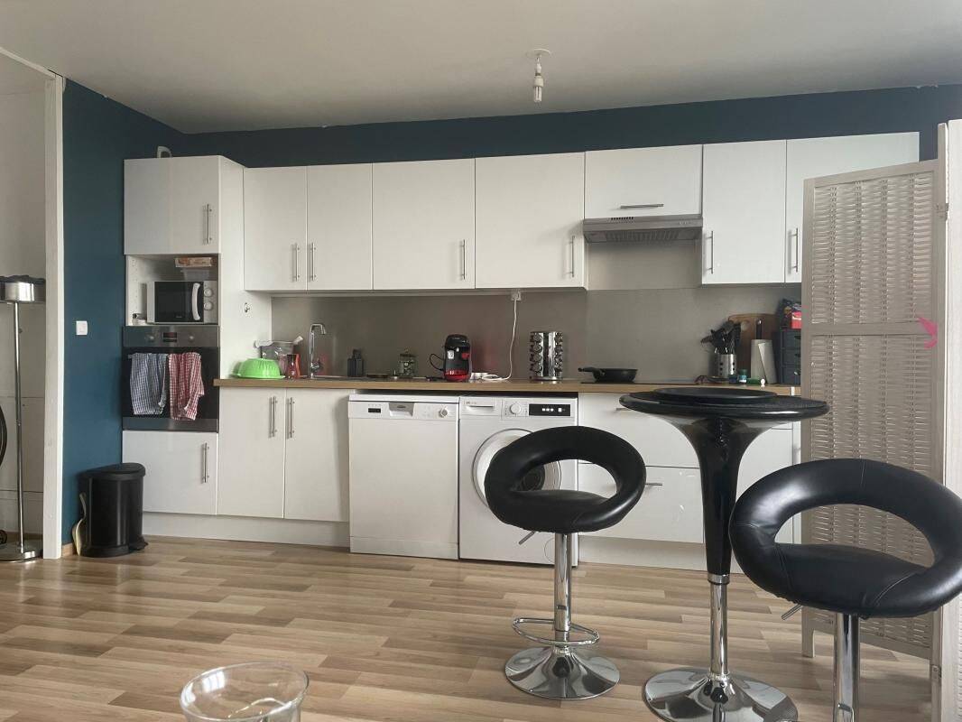 Appartement 3 pièces 62 m² · à Saint-Pierre-des-Corps · 62 m² · 700 €