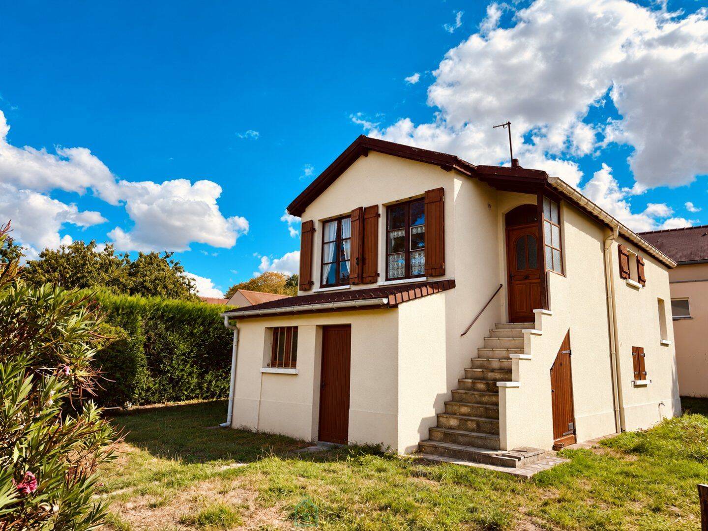Maison 4 pièces 87 m² · à Vétheuil · 87 m² · 185 000 €
