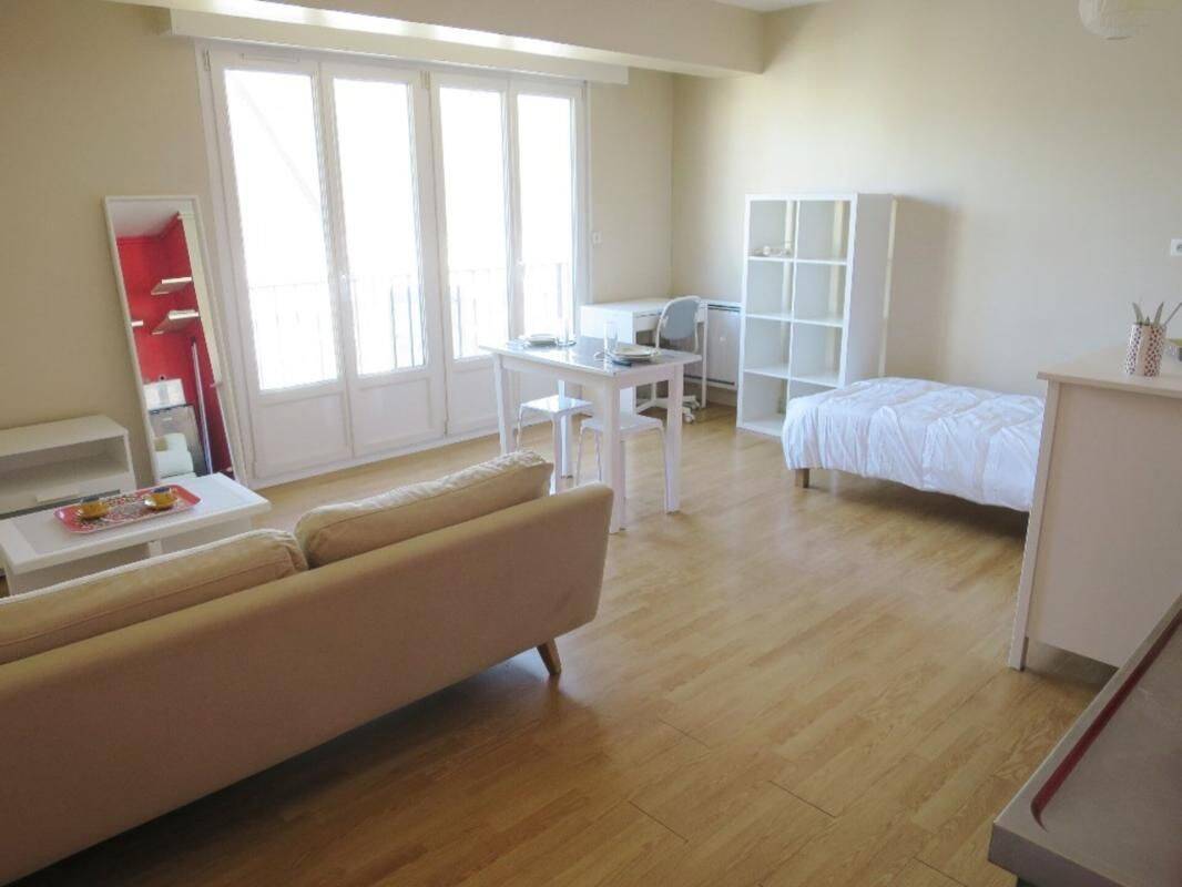 Appartement 1 pièce 28 m² · à Lille · 28 m² · 478 €