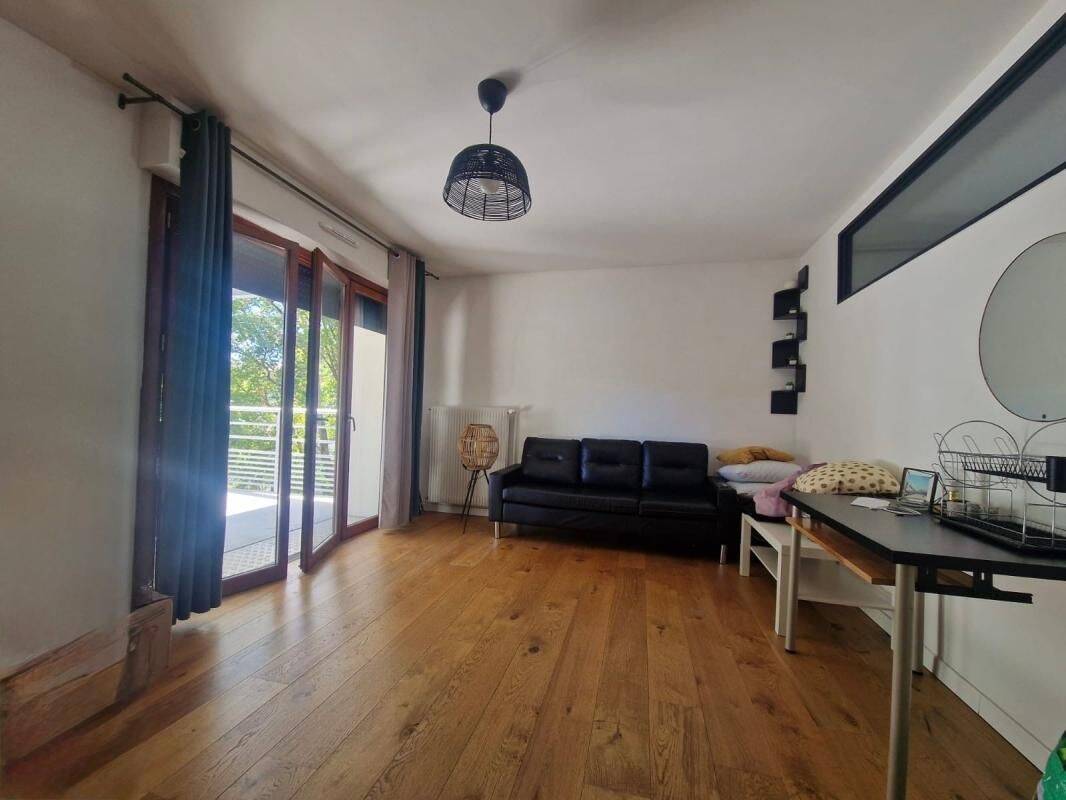 Appartement 1 pièce 46 m² · à Saint-Julien-en-Genevois · 45,9 m² · 1 460 €/mois