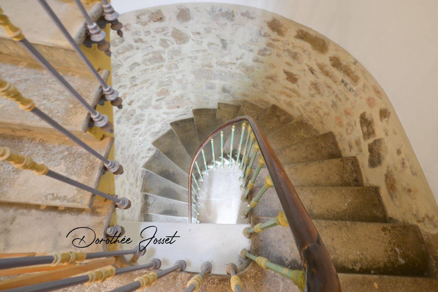 Maison 9 pièces 335 m² · à Saint-Chinian · 335 m² · 630 000 €