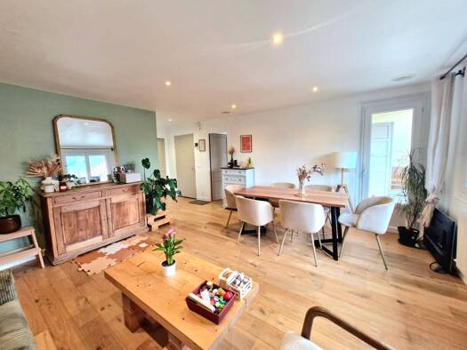 Appartement à vendre 439 950 € 3 pièces 2 chambres 72 m² Étage 2/3 Annecy-le-Vieux 74940