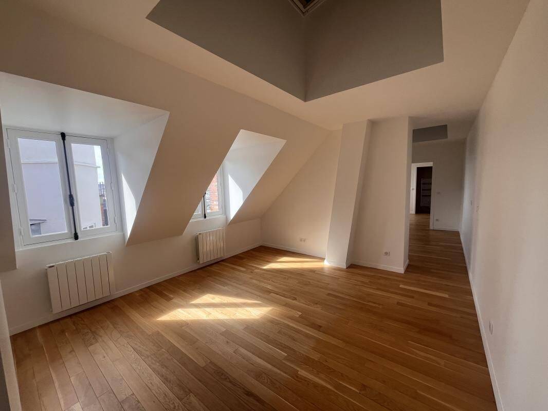Appartement 3 pièces 71 m² · à Paris 3ème Arrondissement · 71 m² · 2 460 €/mois