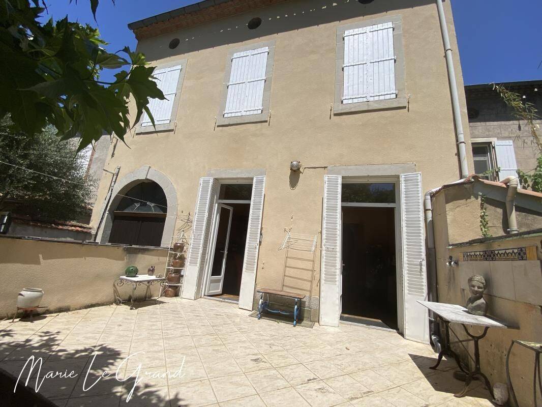 Maison 7 pièces 185 m² · à Castres · 184,6 m² · 185 000 €