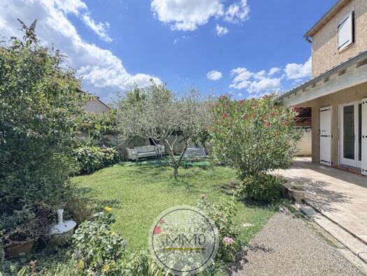Maison à vendre 290 000 € 4 pièces 2 chambres 95 m² 405 m² de terrain Les Plantiers-route de Marseille Sisteron 04200