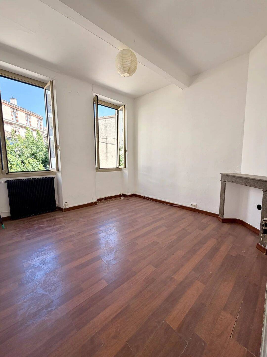Appartement 8 pièces 132 m² · à Nîmes · 131,8 m² · 187 000 €