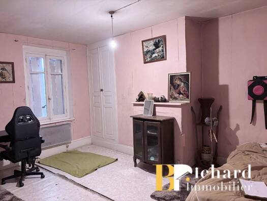 Maison à vendre 45 000 € 7 pièces 2 chambres 165 m² Tavaux-et-Pontséricourt 02250