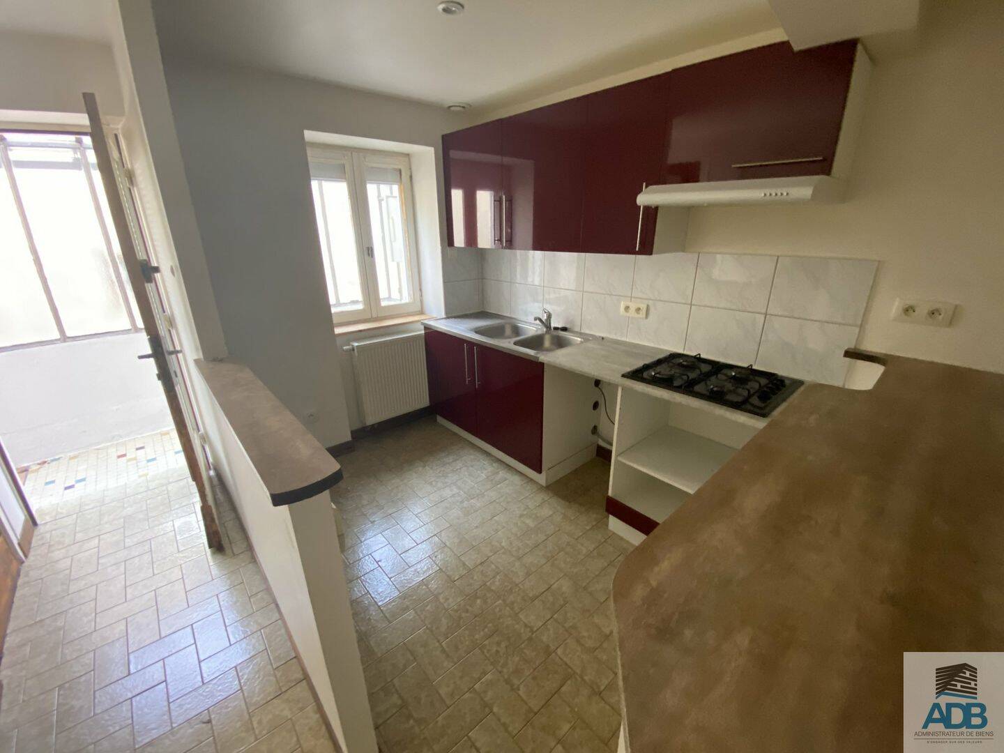 Appartement 3 pièces 38 m² · à Perreux · 38 m² · 330 €