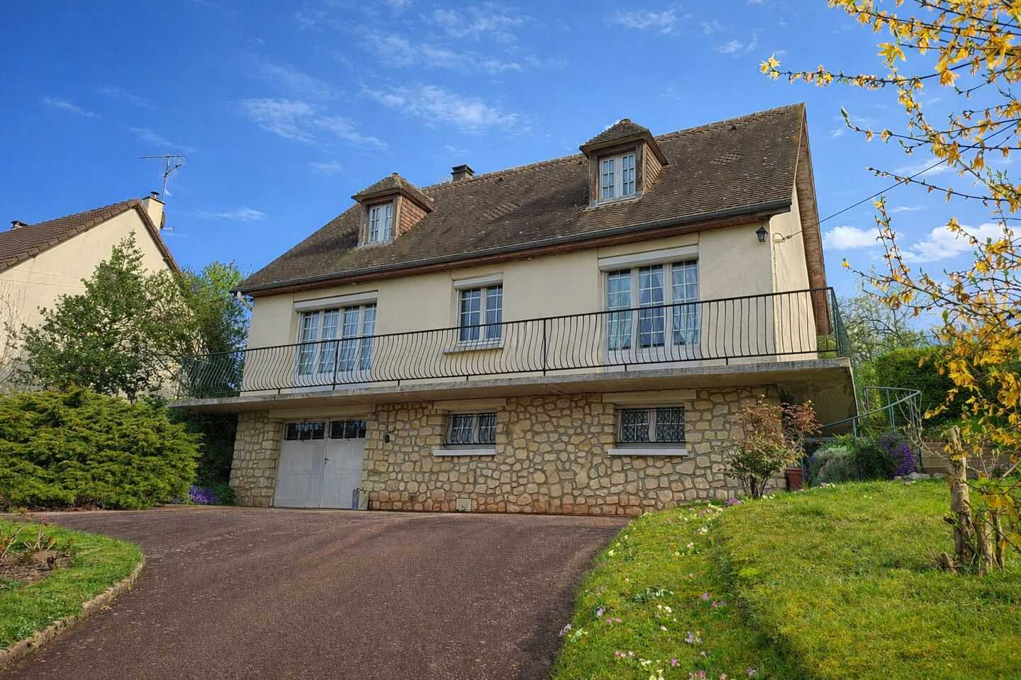 Maison 6 pièces 109 m² · à L'Aigle · 109 m² · 165 000 €
