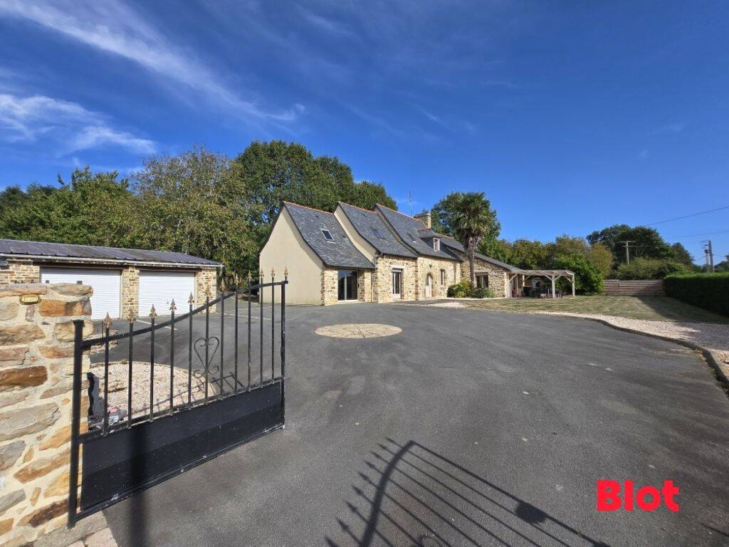 Maison 7 pièces 162 m² · à Billé · 162 m² · 346 500 €