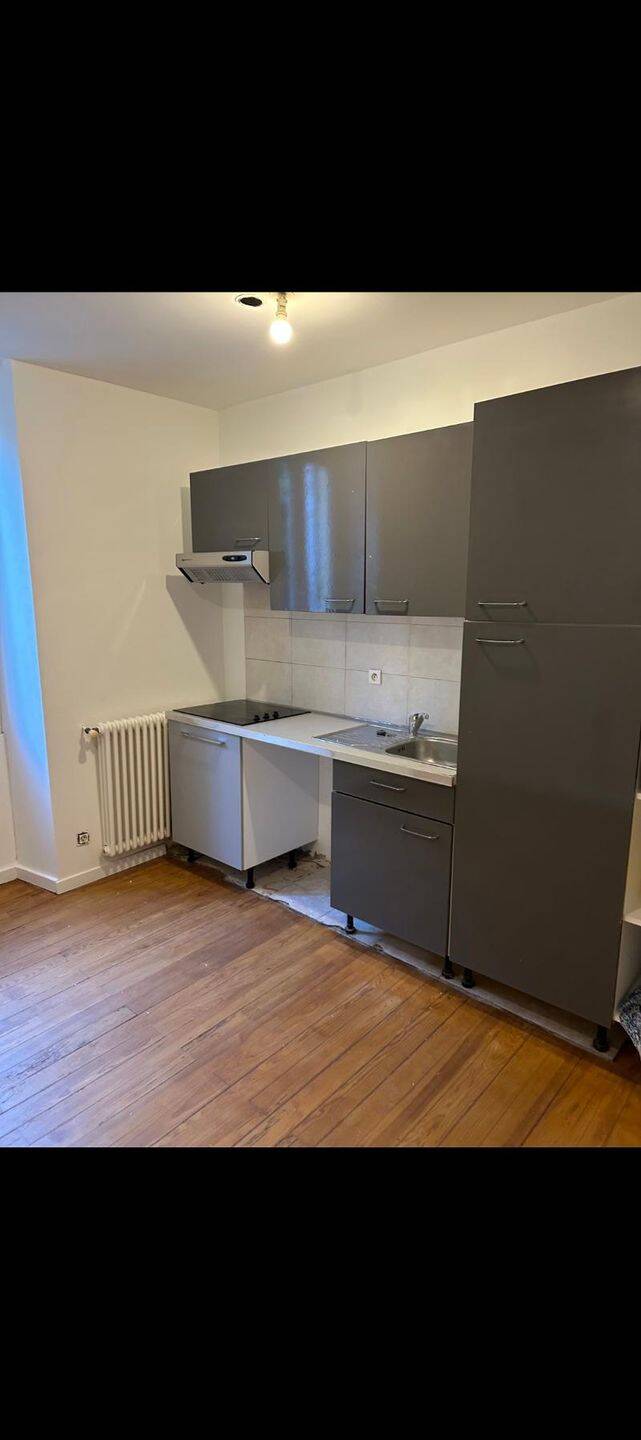 Appartement 1 pièce 30 m² · à Castets Et Castillon · 30 m² · 450 €