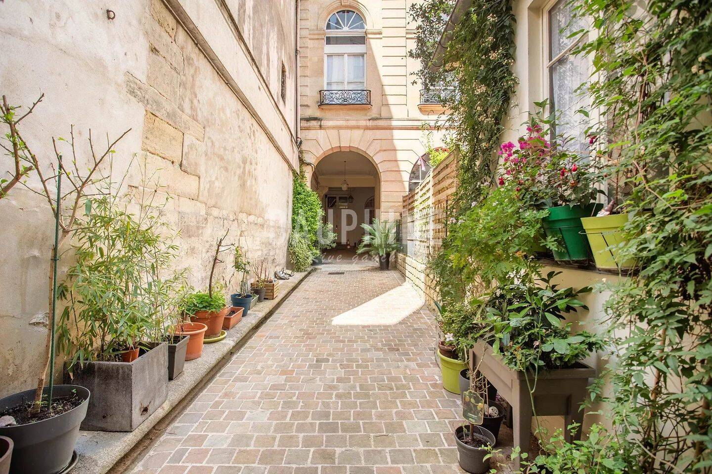 Appartement 1 pièce 16 m² · à Paris 4ème Arrondissement · 16,1 m² · 1 199 €