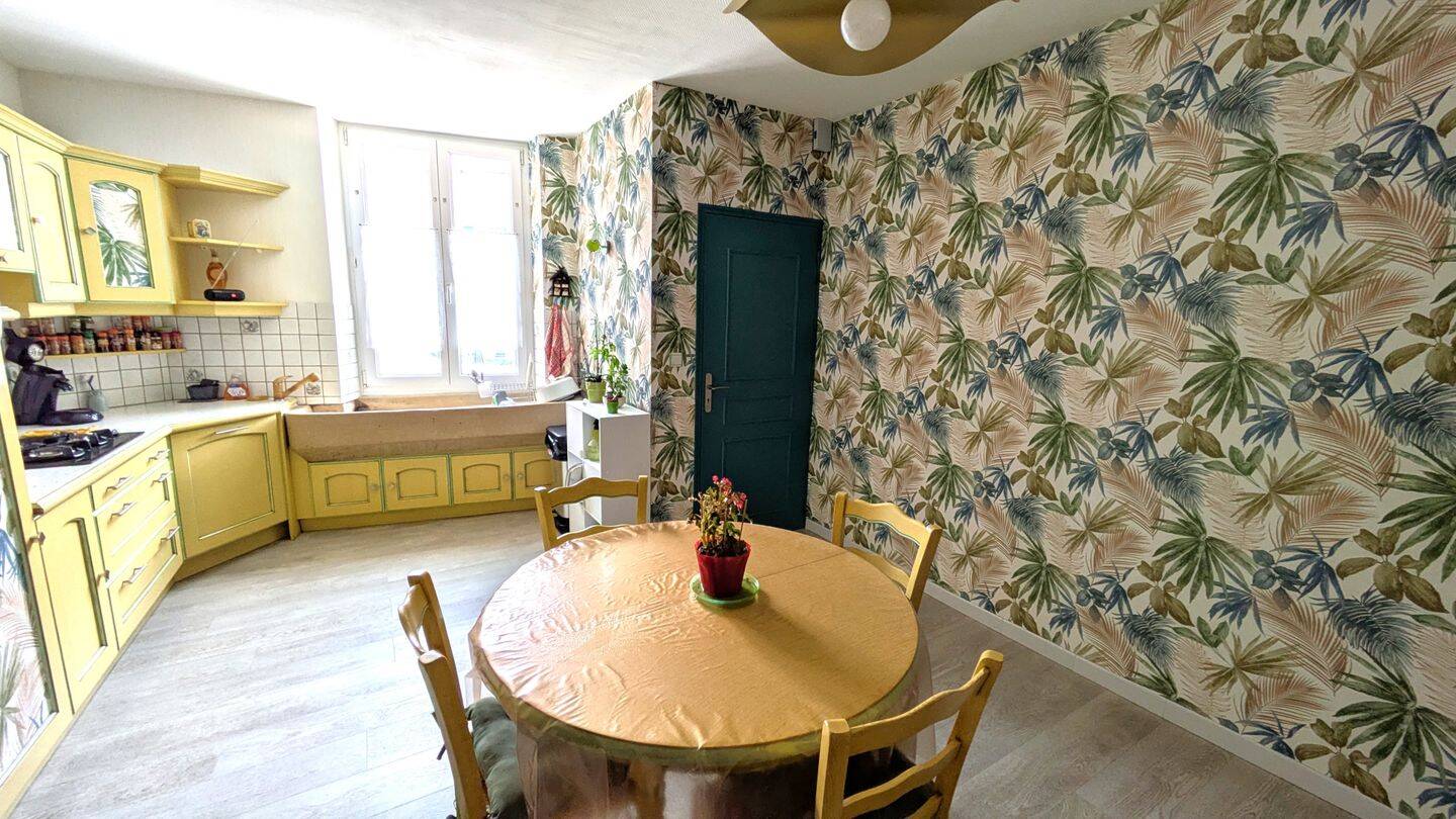 Maison 5 pièces 169 m² · à Gondreville · 169 m² · 260 000 €