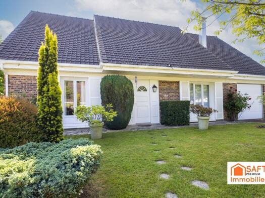 Maison à vendre 835 000 € 9 pièces 5 chambres 182 m² 654 m² de terrain Plan de l'Eglise Voisins-le-Bretonneux 78960