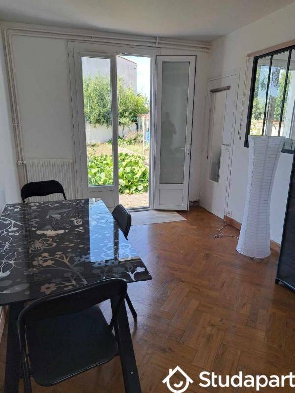 Appartement 3 pièces 32 m² · à La Rochelle · 32 m² · 640 €