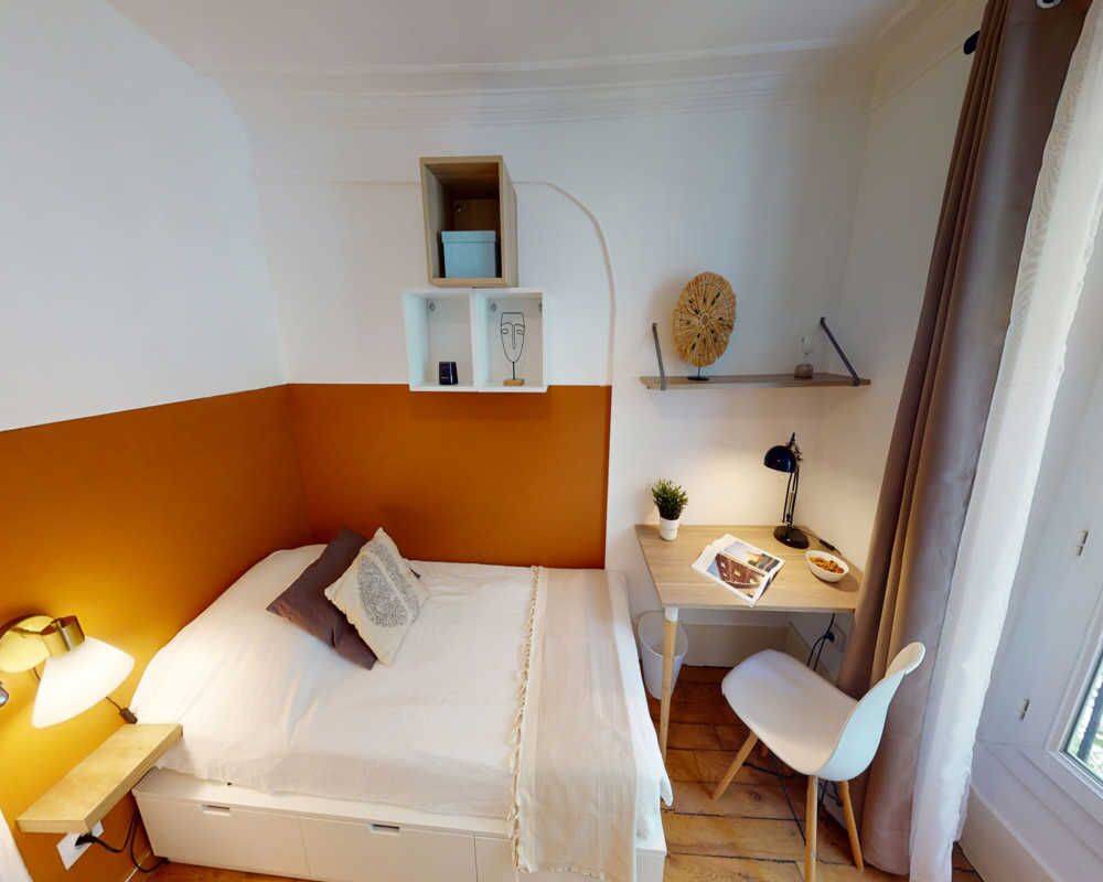 Appartement 4 pièces 80 m² · à Paris 17ème Arrondissement · 80 m² · 1 070 €/mois
