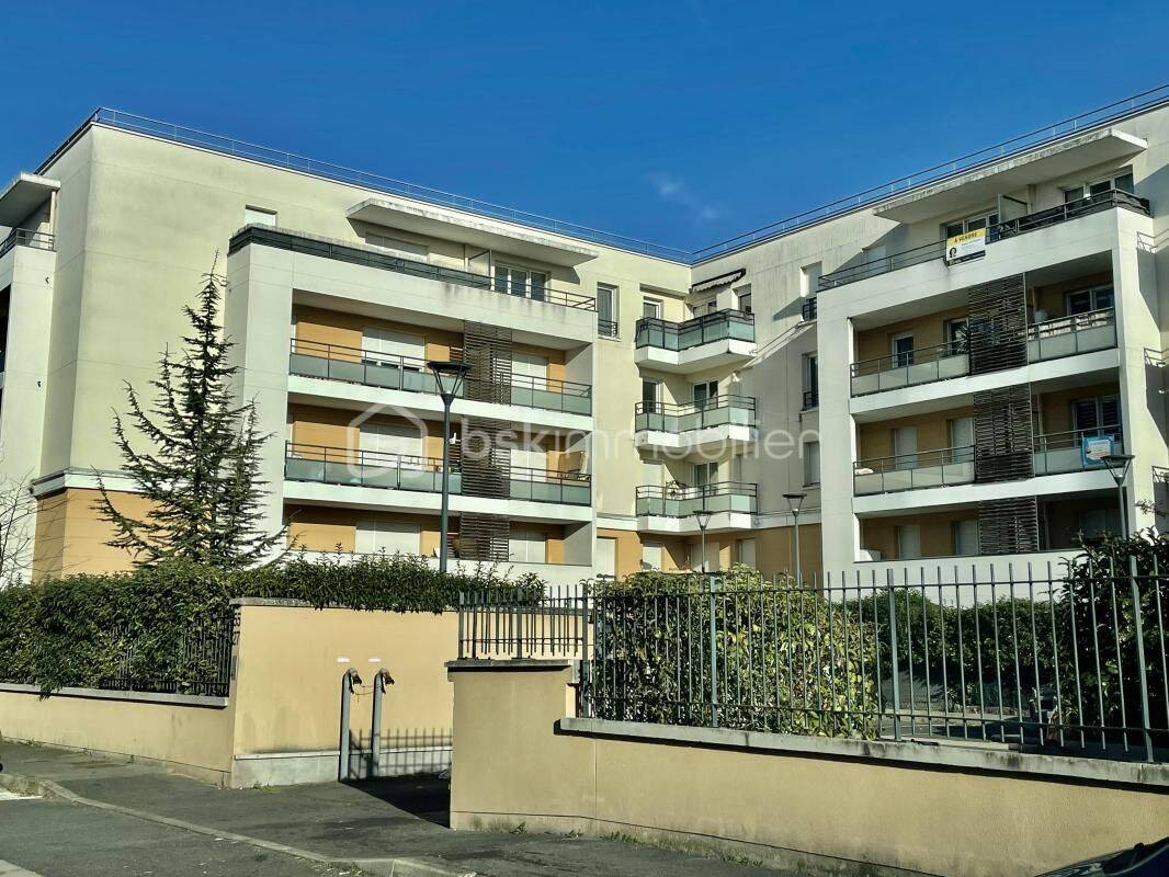 Appartement 3 pièces 60 m² · à Dammarie-les-Lys · 59,6 m² · 163 900 €