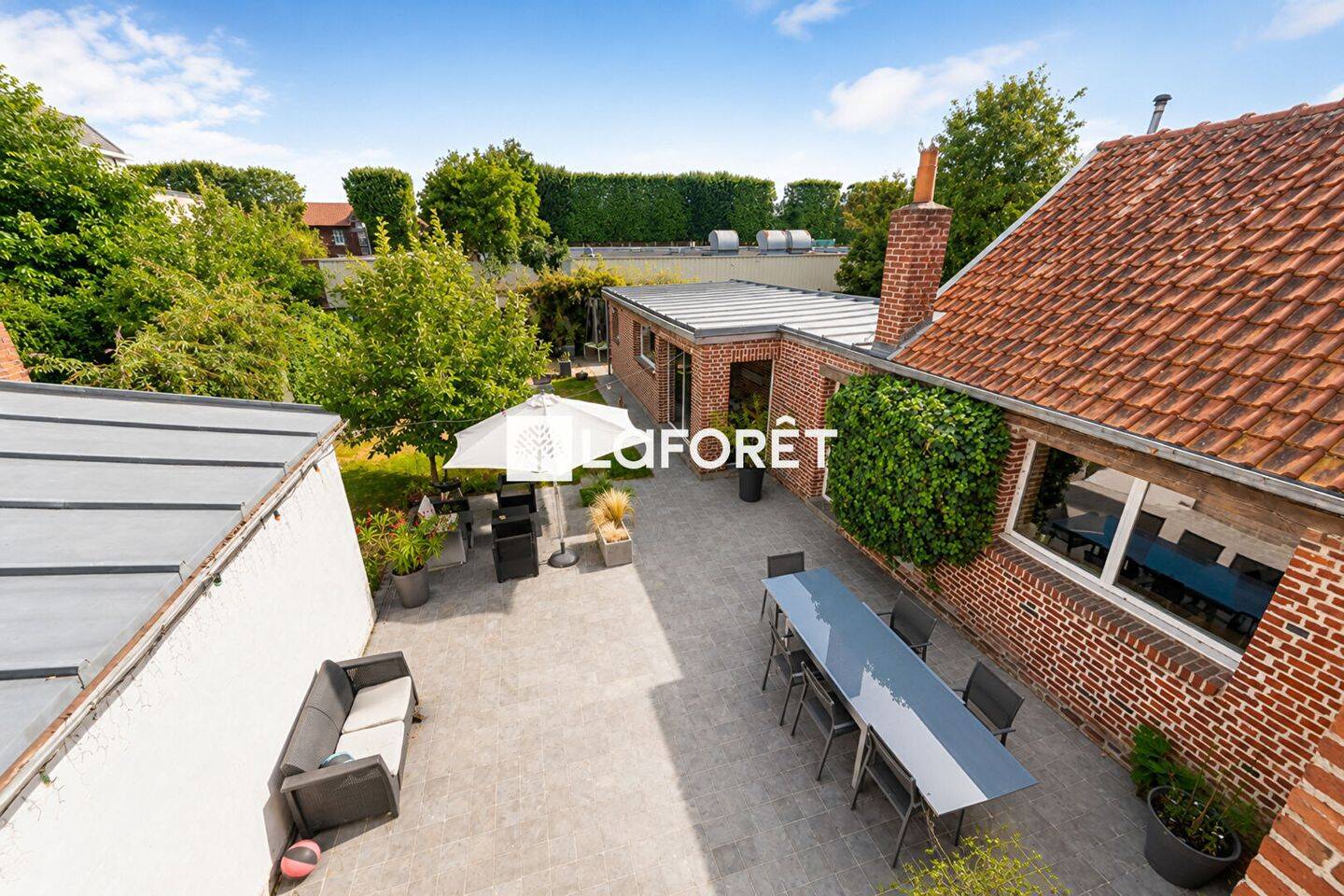 Maison 12 pièces 280 m² · à Douai · 280 m² · 426 000 €