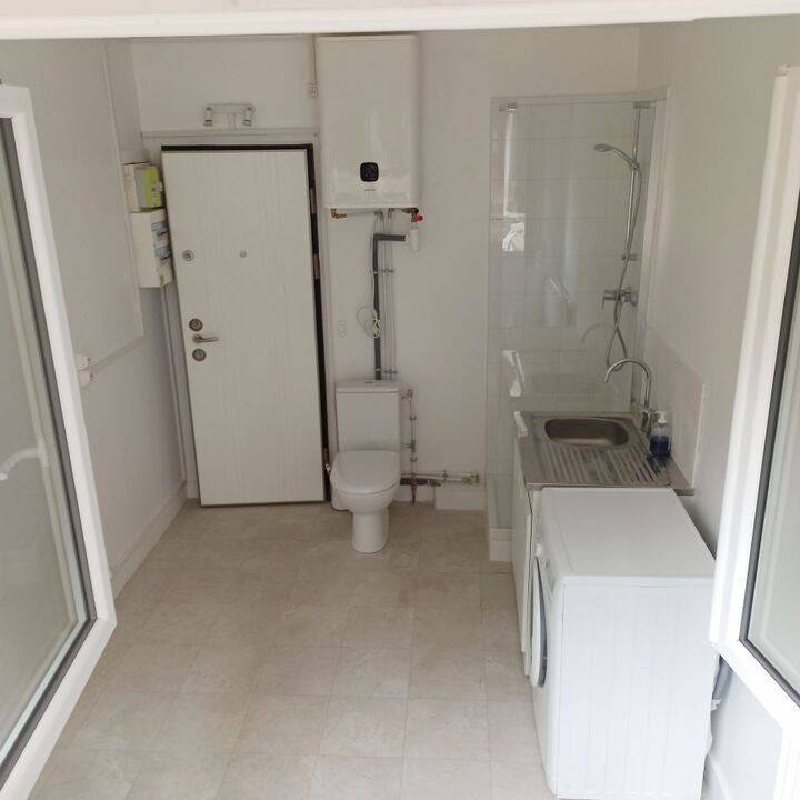Appartement 1 pièce 9 m² · à Paris 14ème Arrondissement · 9 m² · 299 €/mois
