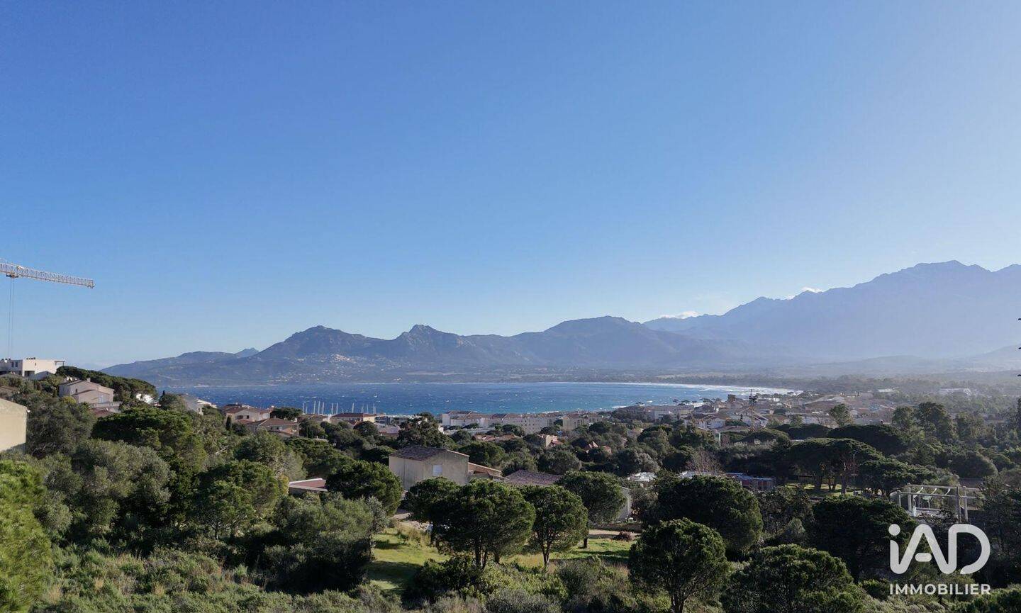 Appartement 5 pièces 104 m² · à Calvi · 104 m² · 650 000 €