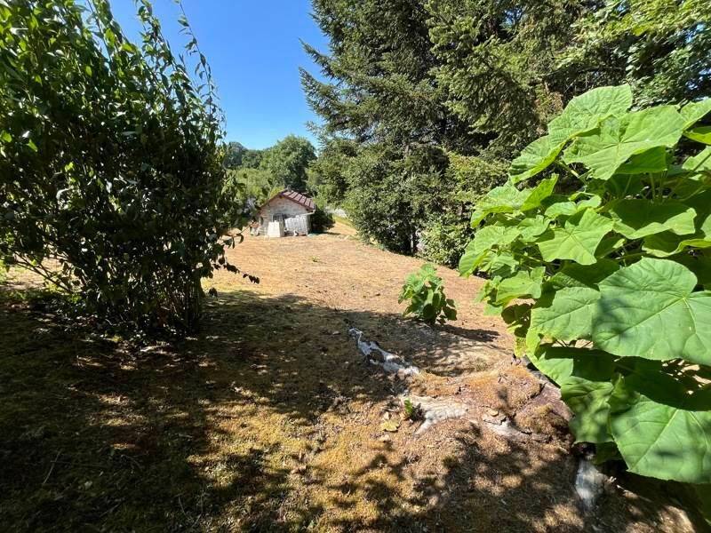 Terrain de 381 m² à Chaptelat - photo 2