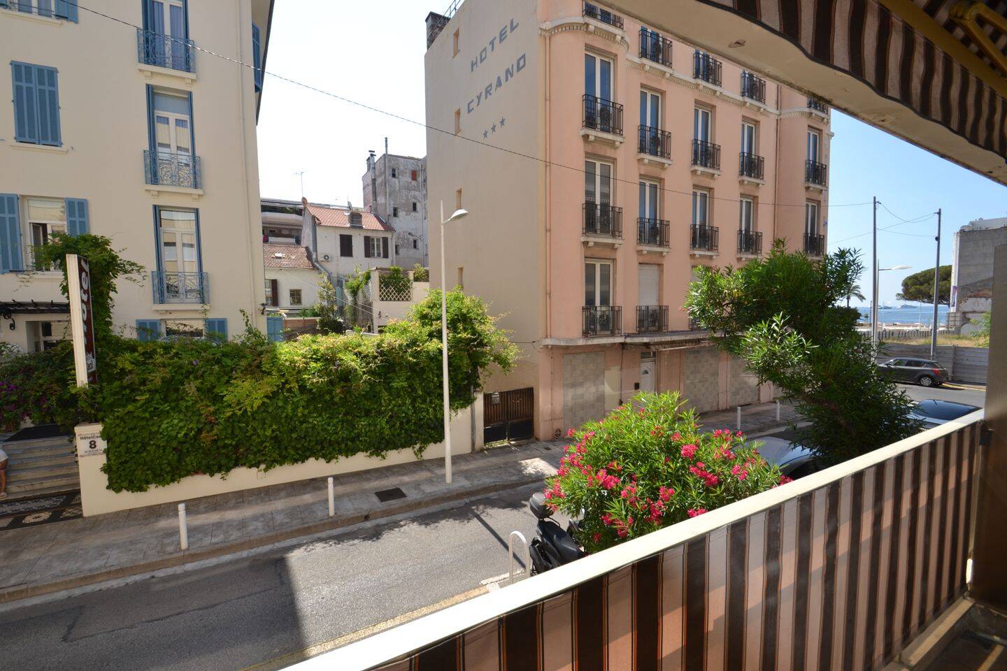 Appartement 3 pièces 75 m² · à Antibes · 74,7 m² · 398 000 €