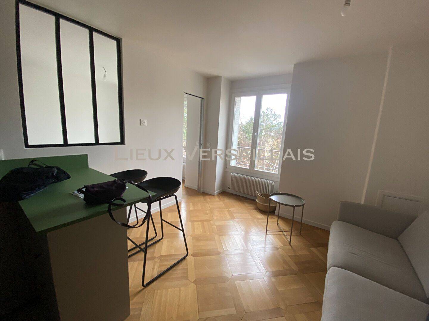 Appartement 2 pièces 25 m² · à Versailles · 25 m² · 950 €