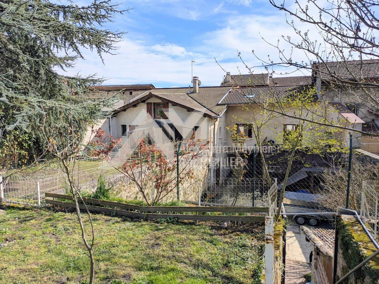 Maison 10 pièces 296 m² · à Saint-Marcellin · 295,5 m² · 420 000 €