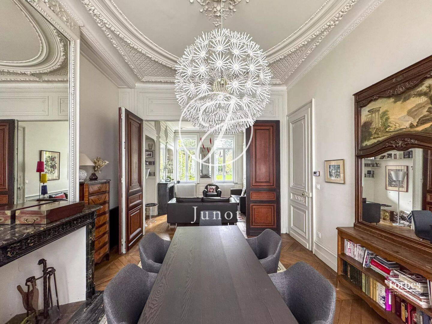 Maison 7 pièces 231 m² · à Lille · 231,3 m² · 1 190 000 €