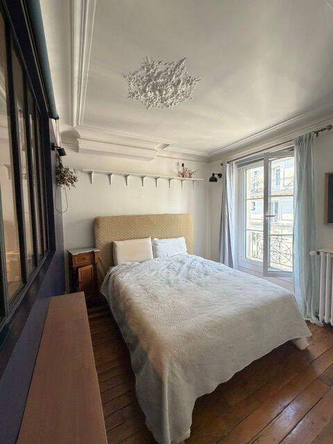 Appartement 3 pièces 56 m² · à Paris 18ème Arrondissement · 55,6 m² · 1 910 €