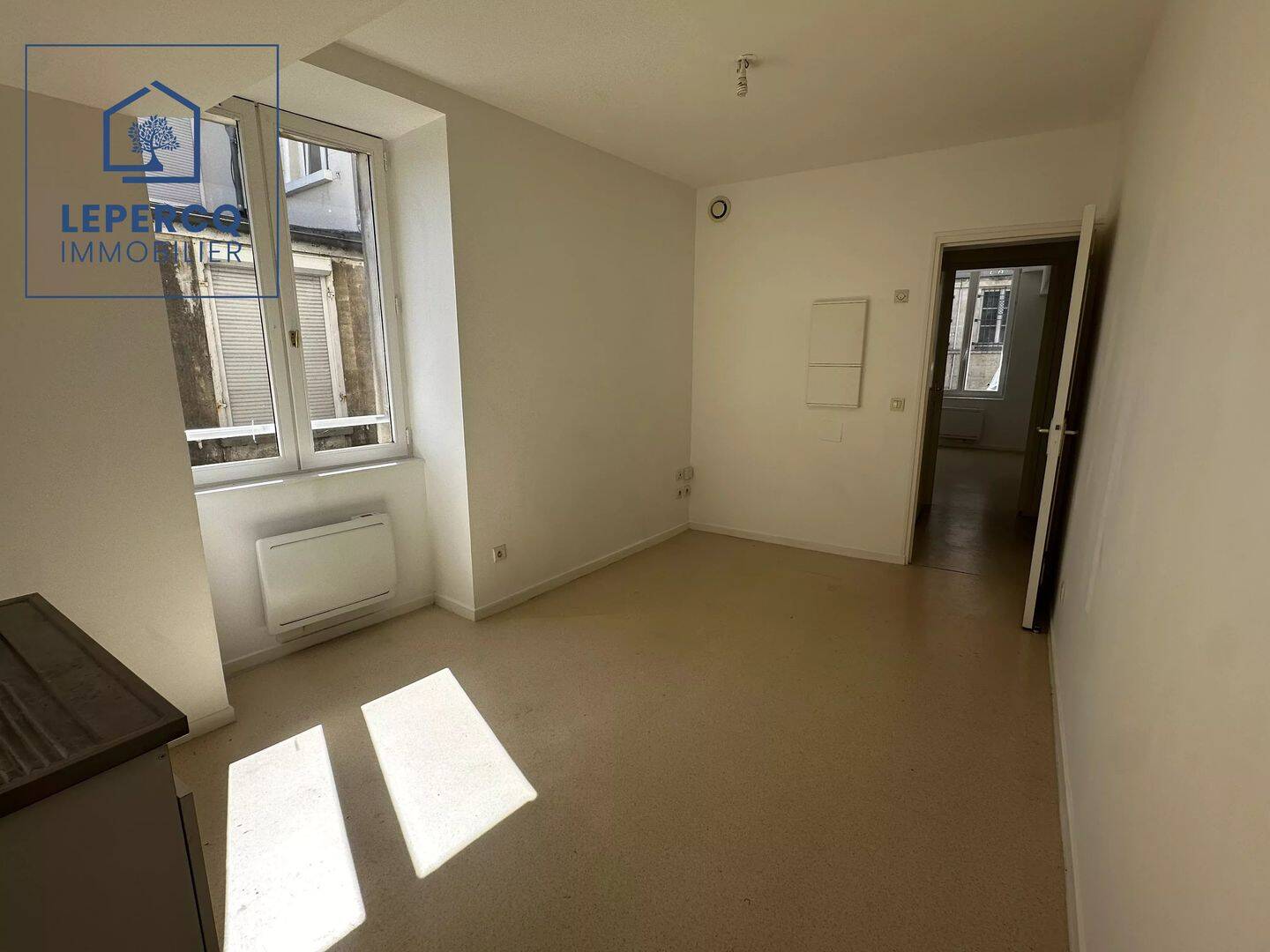 Appartement 1 pièce 30 m² · à Neuilly-Saint-Front · 30 m² · 350 €/mois