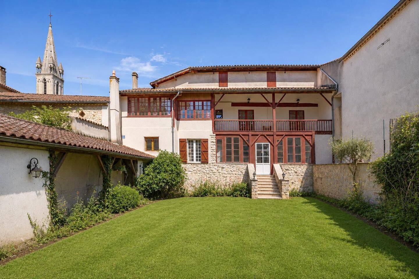 Maison 6 pièces 155 m² · à Buzet-sur-Baïse · 155 m² · 155 000 €