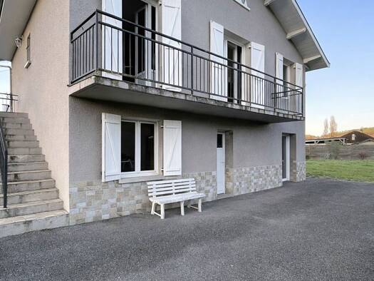 Maison à vendre 260 000 € 8 pièces 4 chambres 158 m² Espès-Undurein 64130