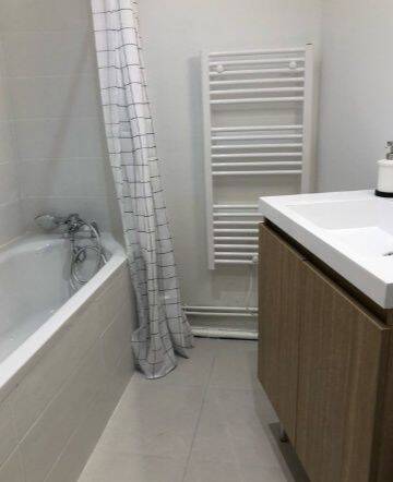 Appartement 1 pièce 27 m² · à Bordeaux · 27 m² · 740 €