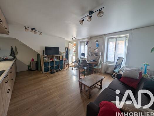 Maison à vendre 165 000 € 4 pièces 2 chambres 87 m² 167 m² de terrain Nierme et Geilles Oyonnax 01100
