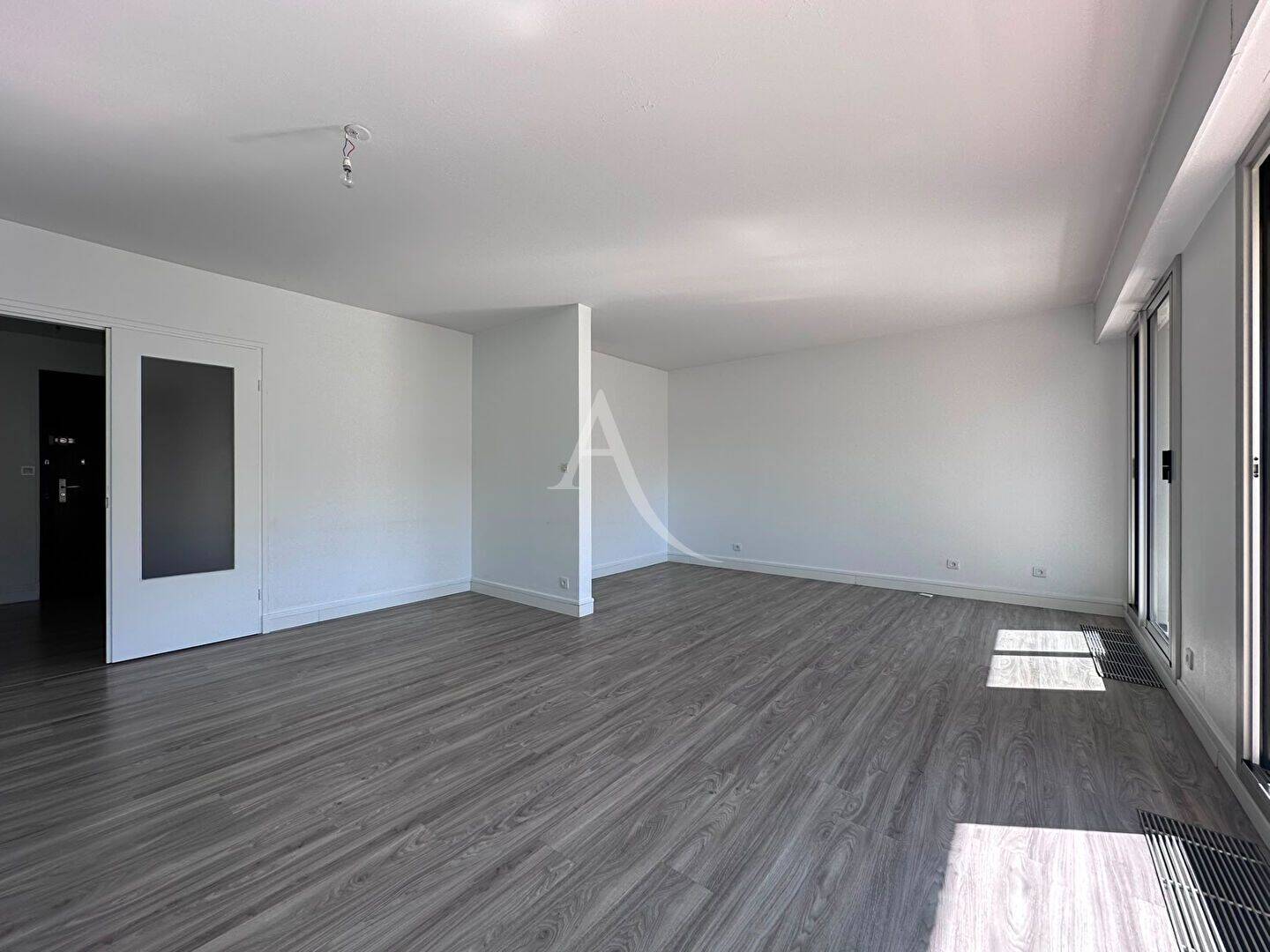 Appartement 3 pièces 86 m² · à Reims · 86 m² · 960 €