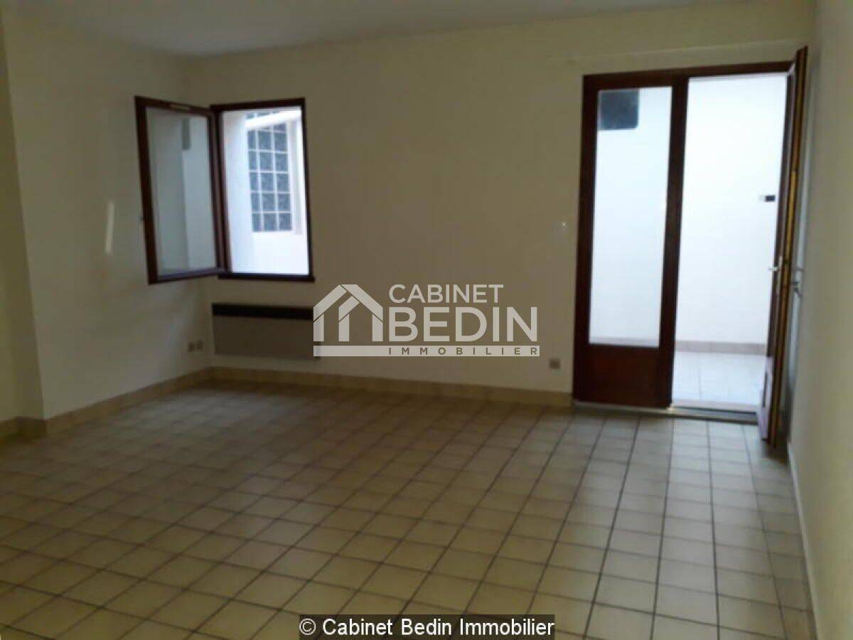 Appartement 1 pièce 25 m² · à Saint-André-de-Cubzac · 24,5 m² · 450 €/mois