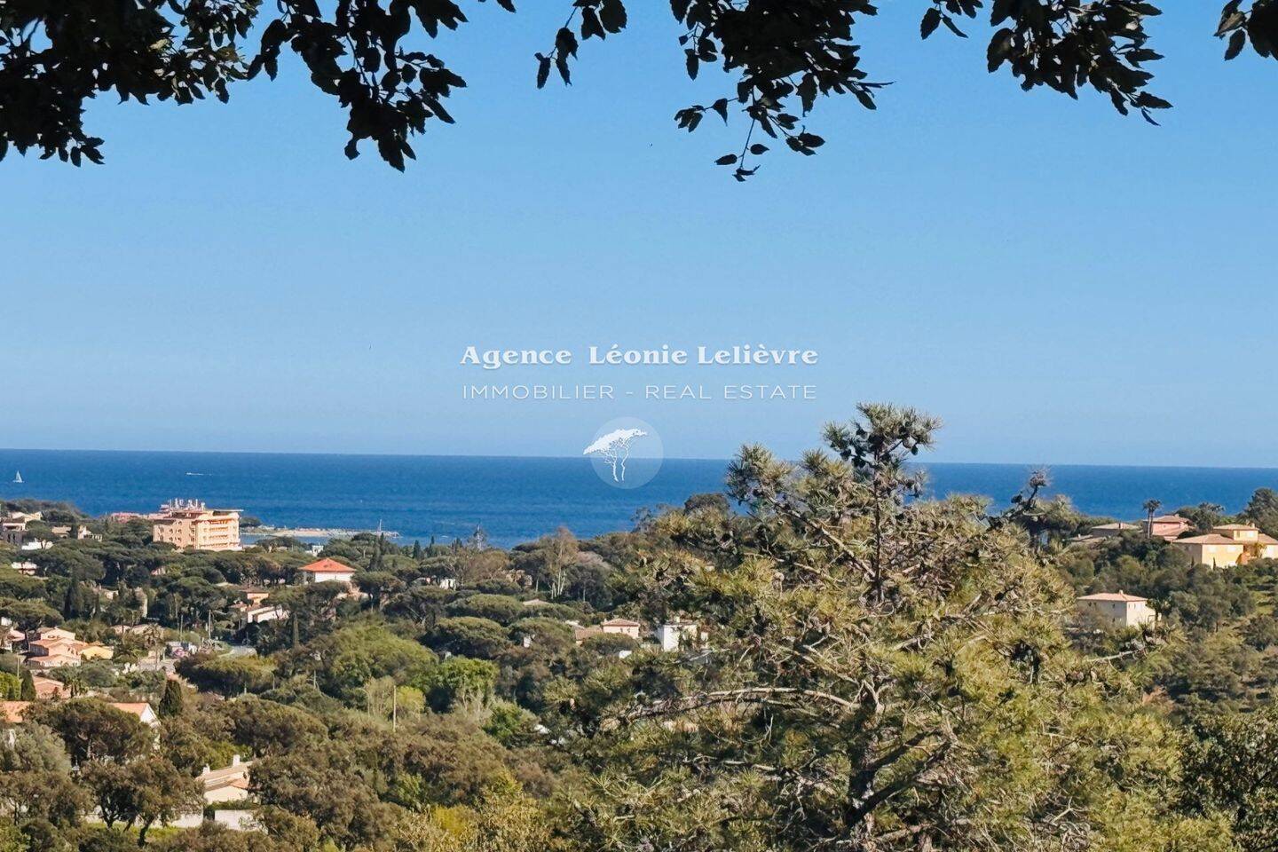 Maison 5 pièces 90 m² · à Roquebrune-sur-Argens · 90,4 m² · 645 000 €
