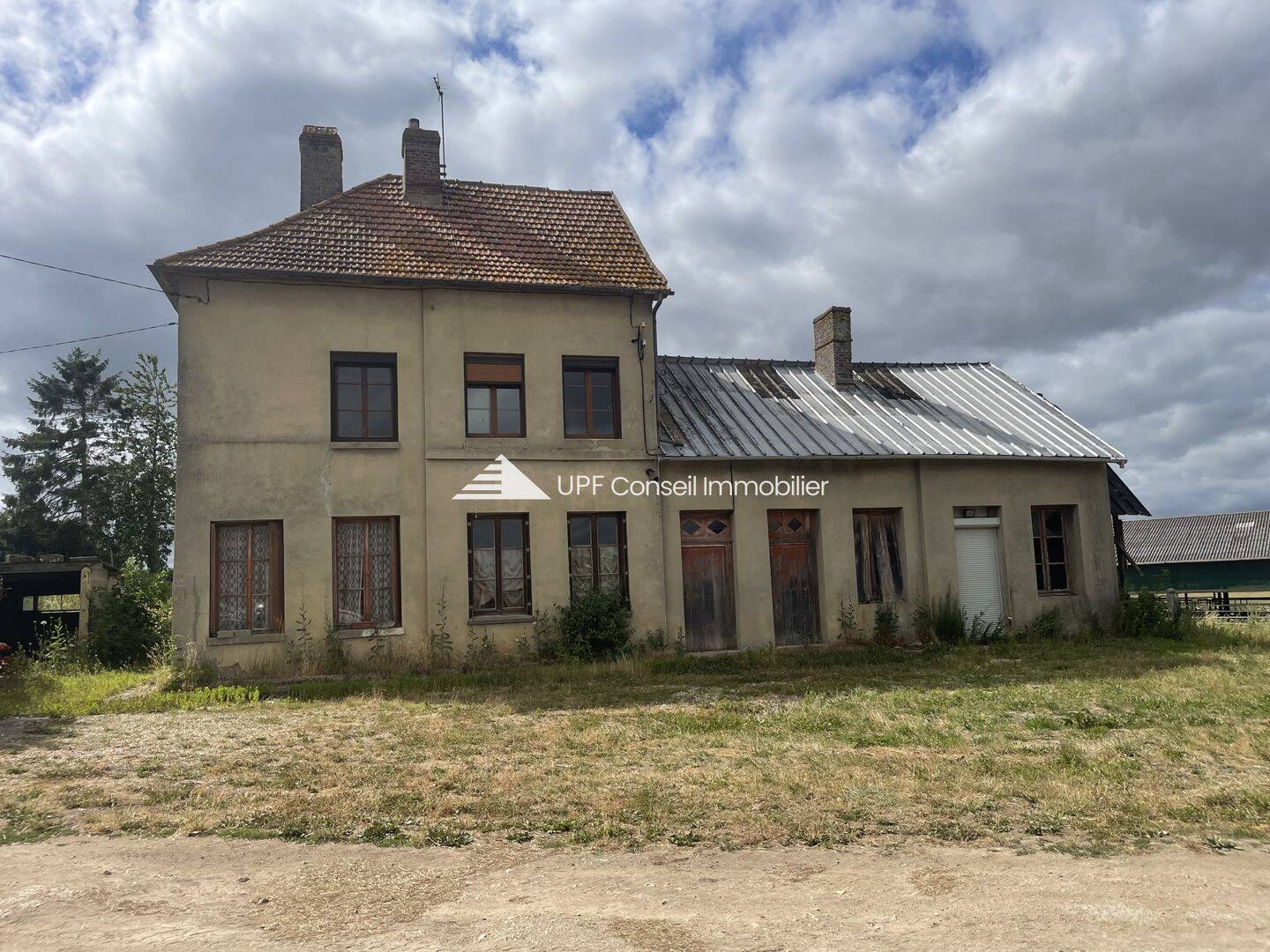 Maison 5 pièces 103 m² · à Arelaune-en-Seine · 103 m² · 130 000 €