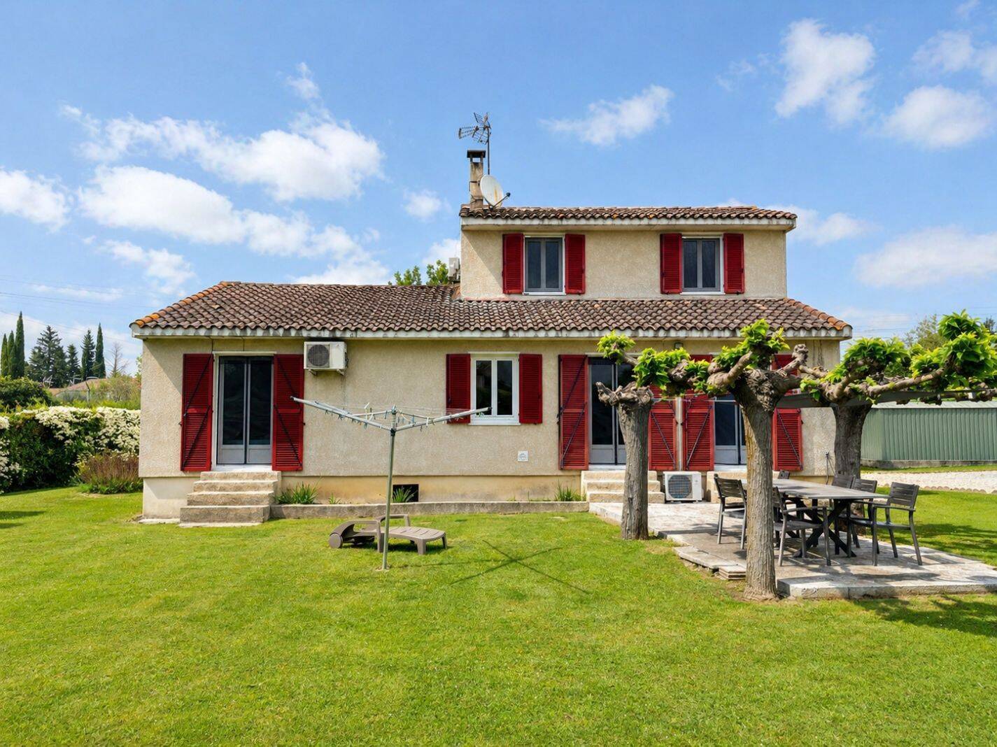 Maison 6 pièces 138 m² · à La Calmette · 138 m² · 239 000 €