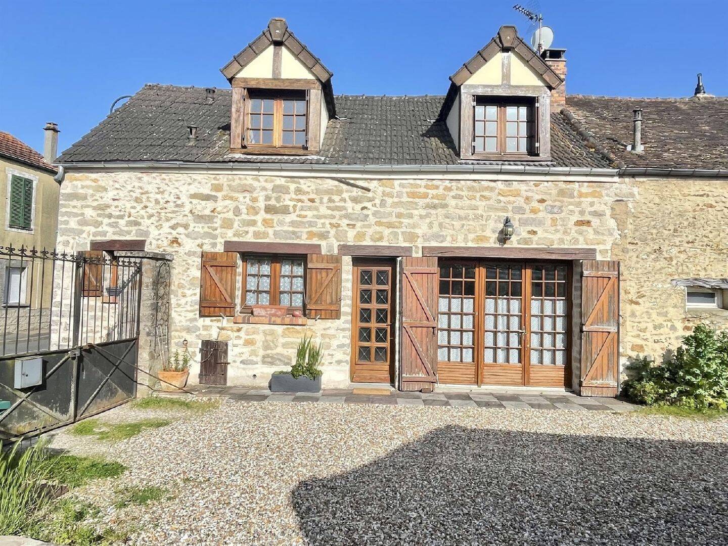 Maison 5 pièces 83 m² · à Milly-la-Forêt · 83 m² · 210 000 €